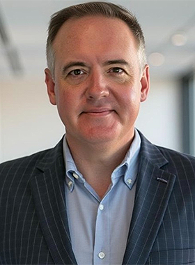 Dan Lyons headshot